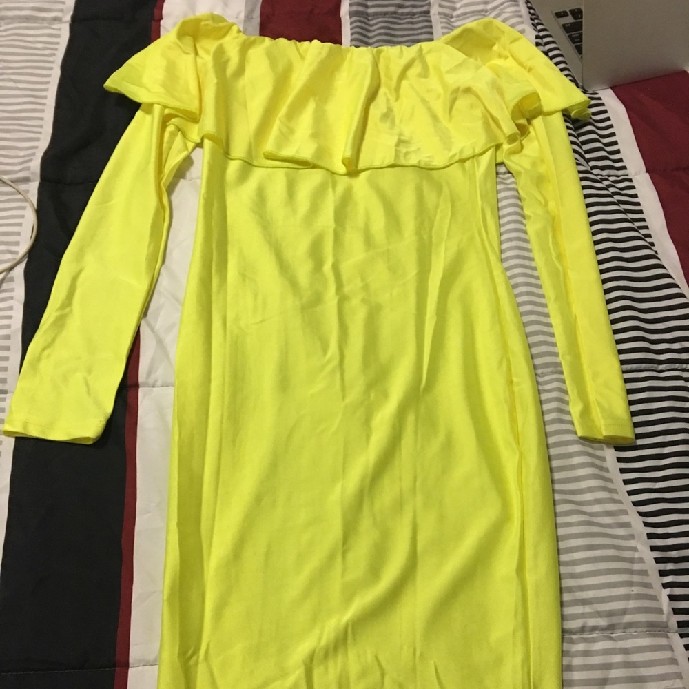 Super sexy off the shoulder midi
